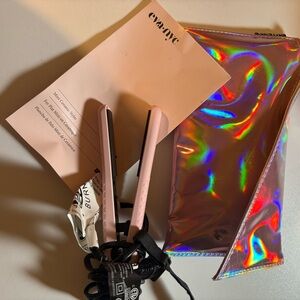 Mini Ceramic Styler in Pink